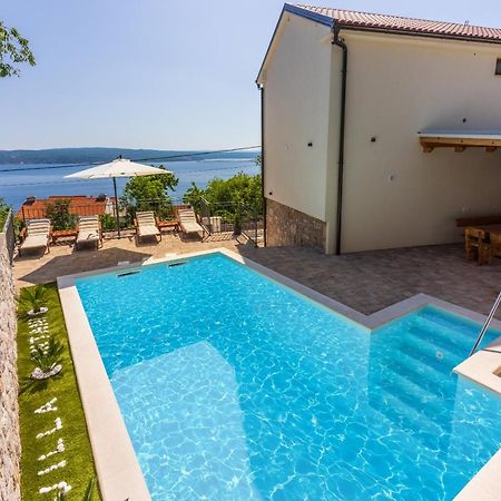 Villa Antani With Heated Pool, Sauna & Jacuzzi 크리크베니카 외부 사진
