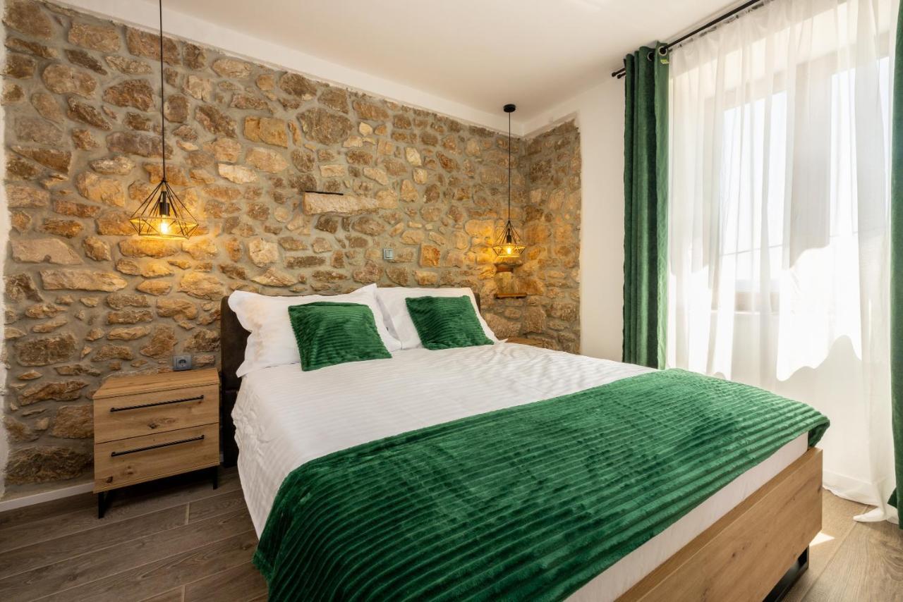 Villa Antani With Heated Pool, Sauna & Jacuzzi 크리크베니카 외부 사진
