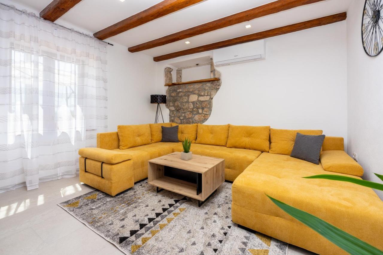 Villa Antani With Heated Pool, Sauna & Jacuzzi 크리크베니카 외부 사진