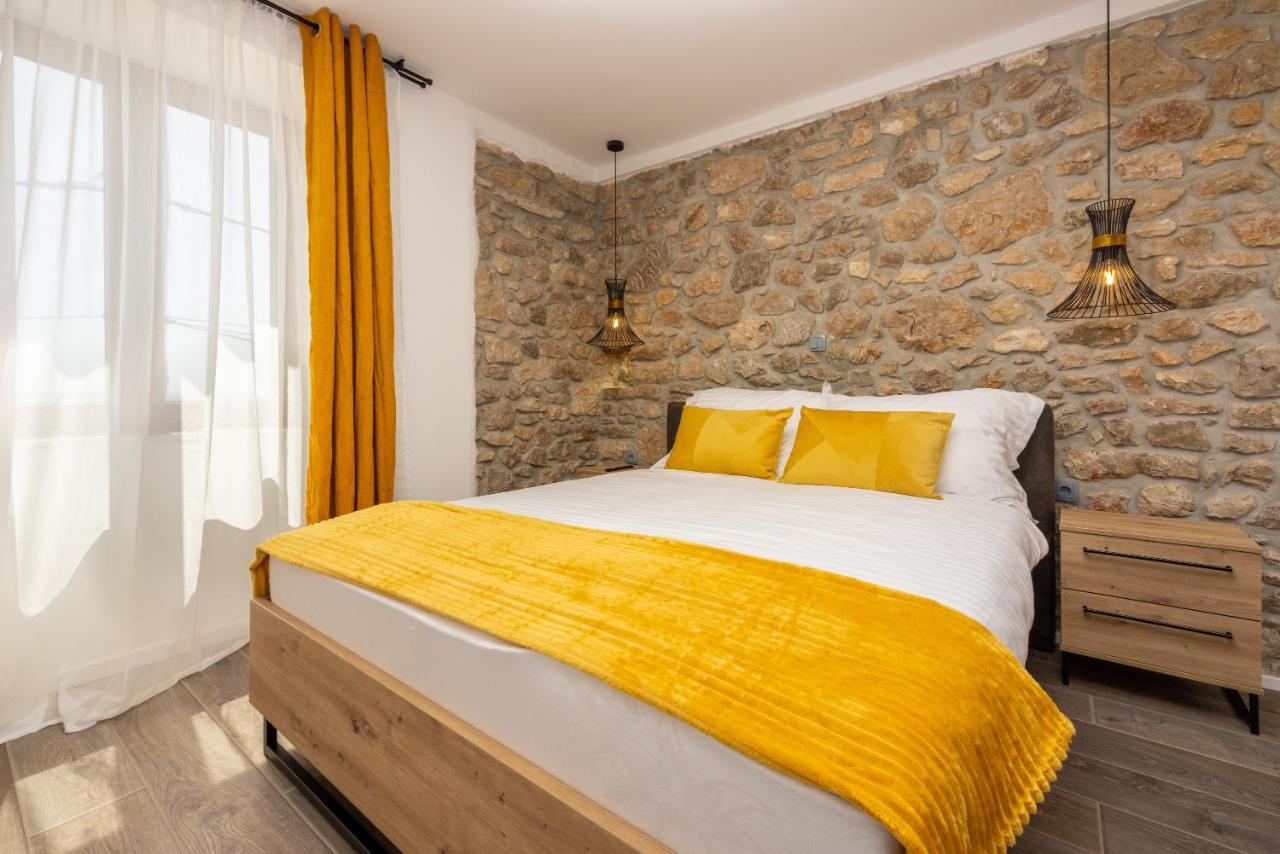 Villa Antani With Heated Pool, Sauna & Jacuzzi 크리크베니카 외부 사진