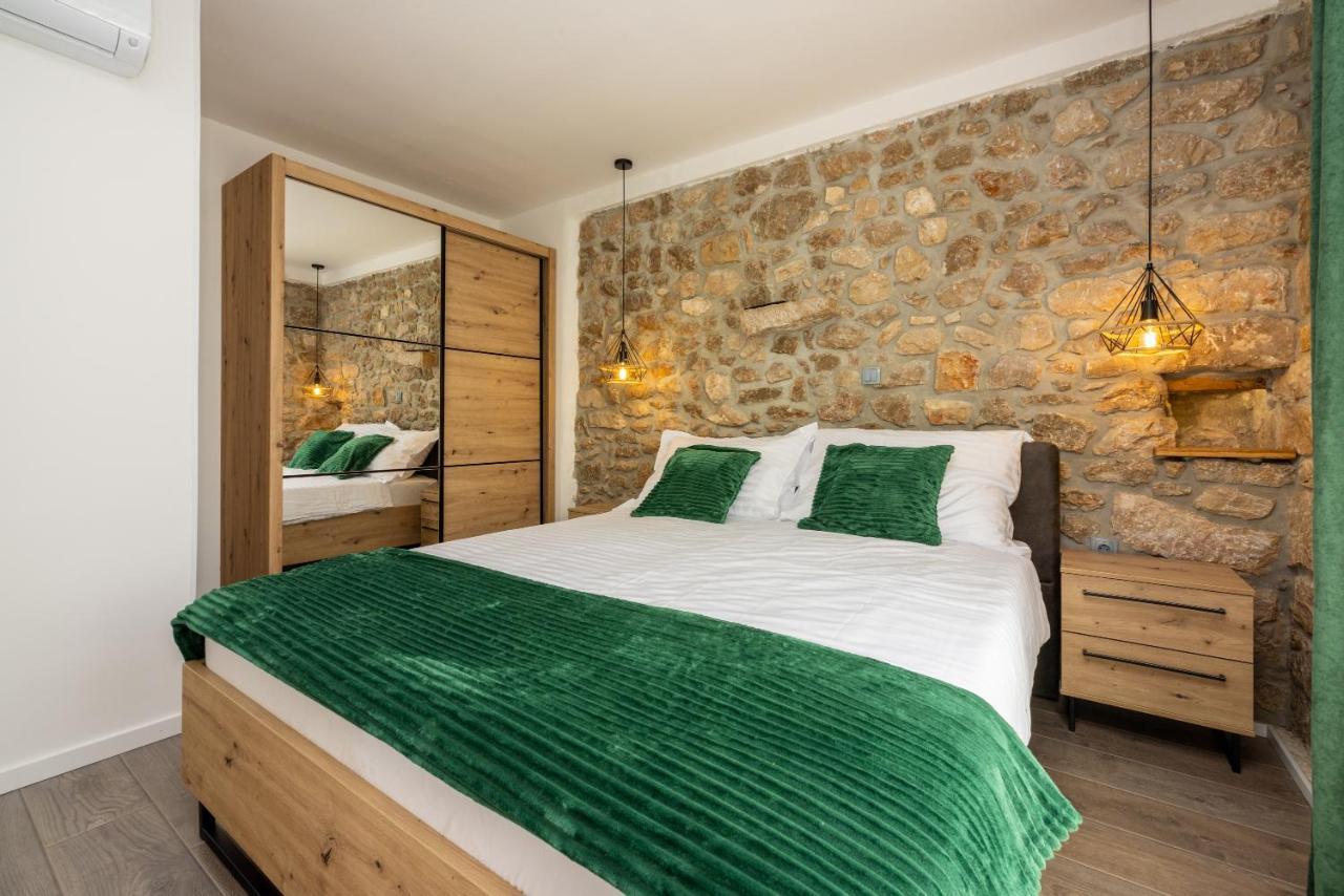 Villa Antani With Heated Pool, Sauna & Jacuzzi 크리크베니카 외부 사진