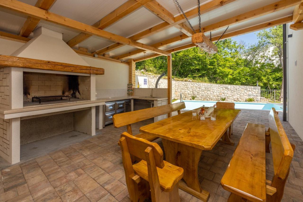 Villa Antani With Heated Pool, Sauna & Jacuzzi 크리크베니카 외부 사진